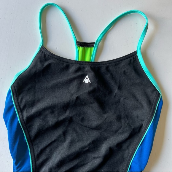 Girls Aqua Sphere 1 Piece EUC - Picture 4 of 11